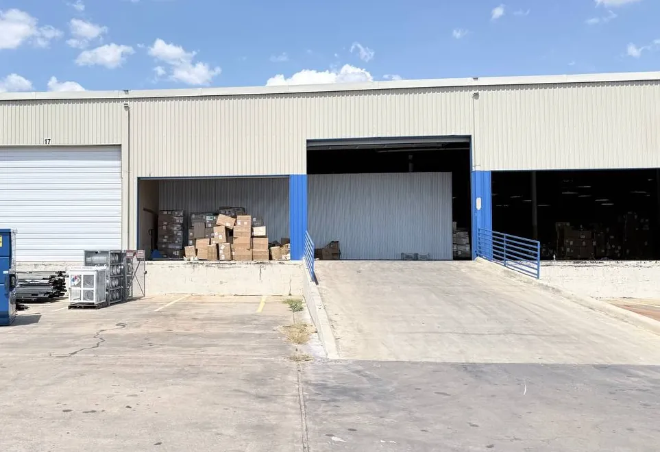 Outbound orders at the loading dock