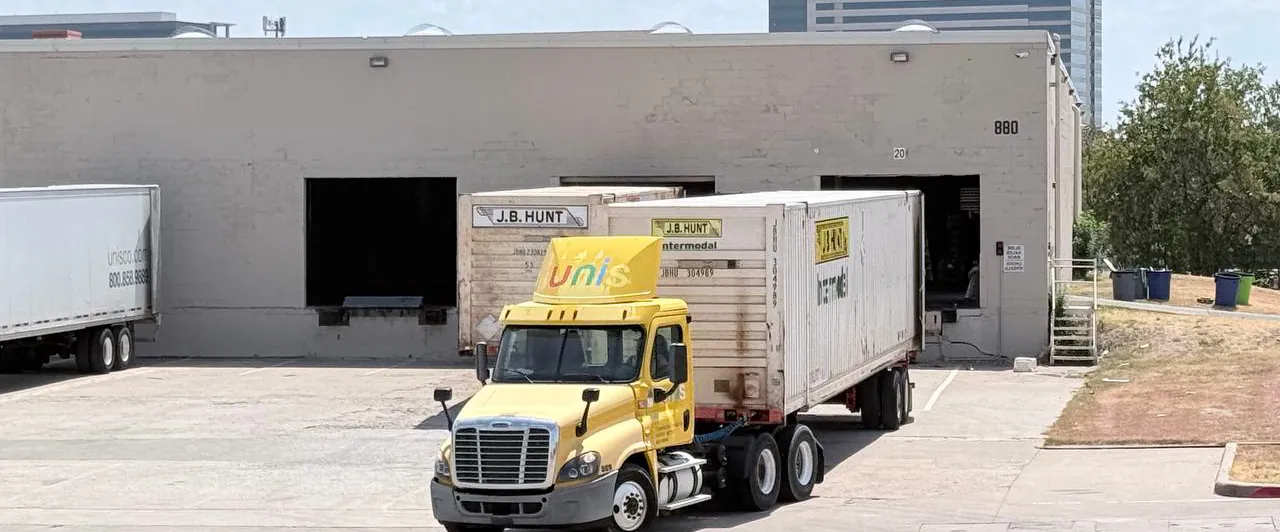 A truck at the Orderfy loading dock